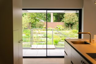 Decovitra_aluminium Decominimal 2 vleugels villa1