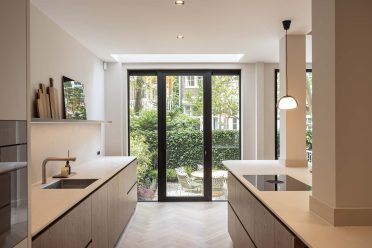 Decovitra_aluminium Max Light deur zijlichten ventilatierooster herenhuis Adam